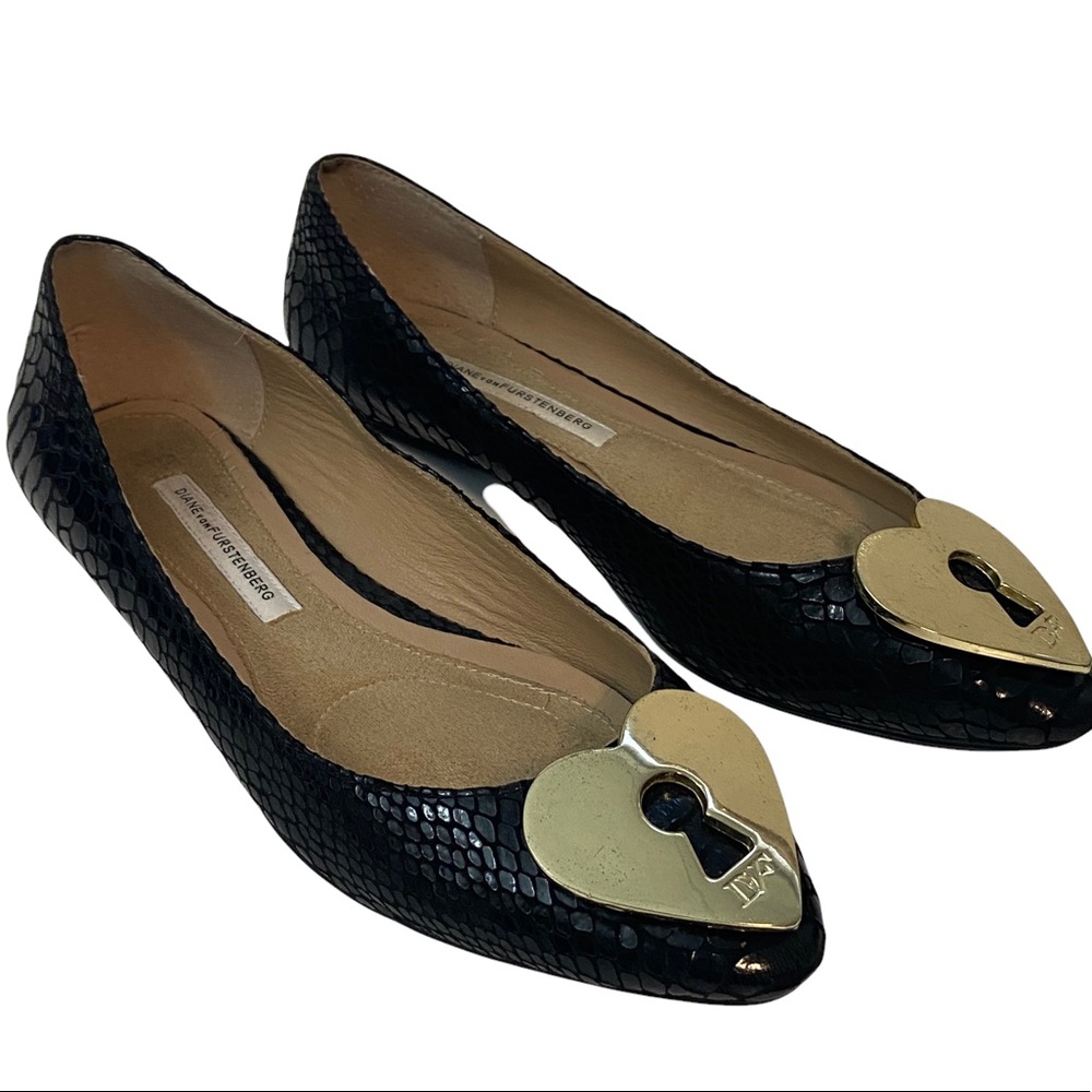 Black and Gold Women's Flats
